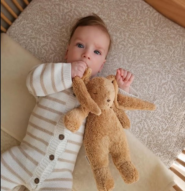 Moonie Organic Humming Bunny With Lamp - Polar (Min. of 2 PK, multiples of 2 PK) - MAIGHAN DISTRIBUTION CANADA