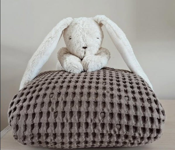 Moonie Organic Humming Bunny With Lamp - Polar (Min. of 2 PK, multiples of 2 PK) - MAIGHAN DISTRIBUTION CANADA