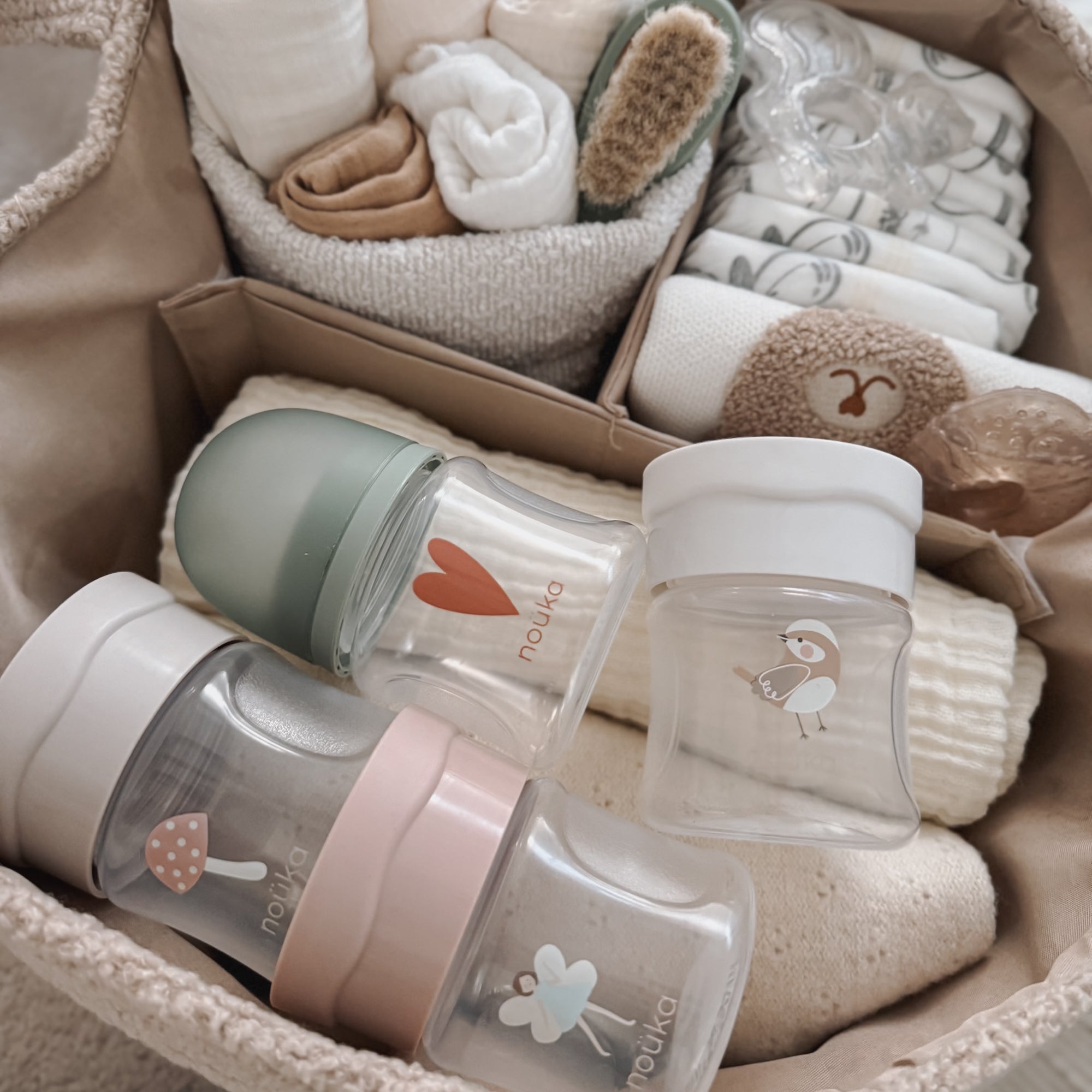noüka Baby Bottle &amp; Milk Storage Kit - Woodland (Sold in Case of 2, Qty of 1=2 products) - MAIGHAN DISTRIBUTION CANADA