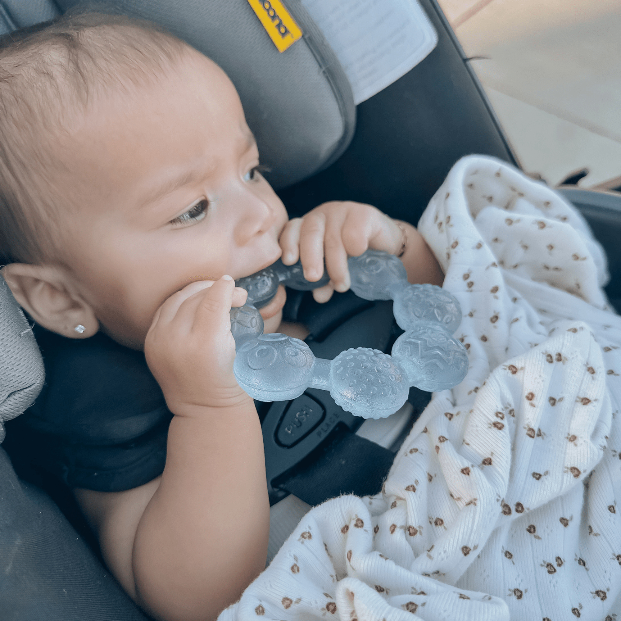 noüka Cooling Ring Teether - Moss (Min. of 2 PK, Multiples of 2 PK) - MAIGHAN DISTRIBUTION CANADA