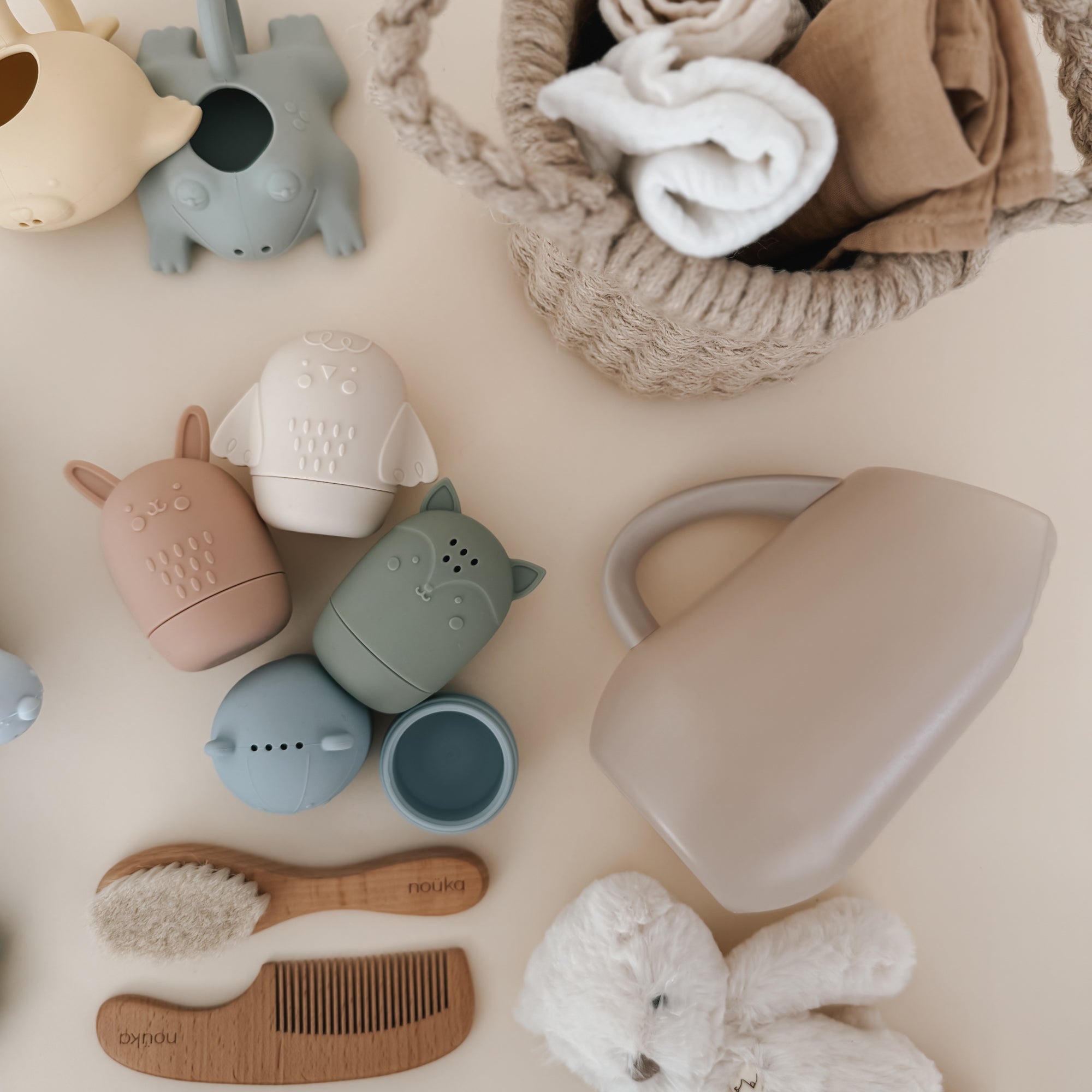 noüka Rinse Jug - Soft Blush (Sold in Case of 2, Qty of 1=2 products) - MAIGHAN DISTRIBUTION CANADA