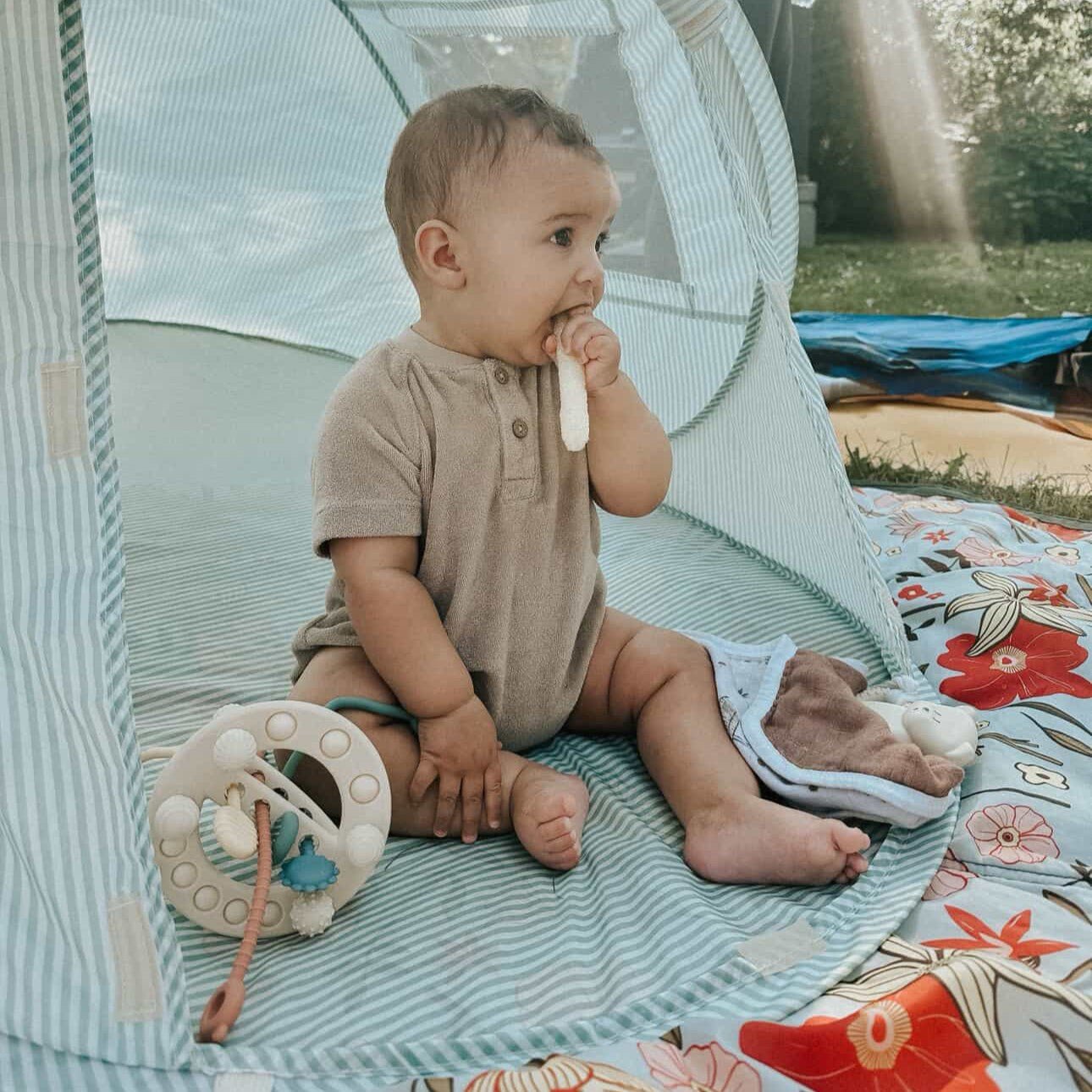 noüka Space Pull Toy - Fall Winds (Sold in Case of 2, Qty of 1=2 products) - MAIGHAN DISTRIBUTION CANADA
