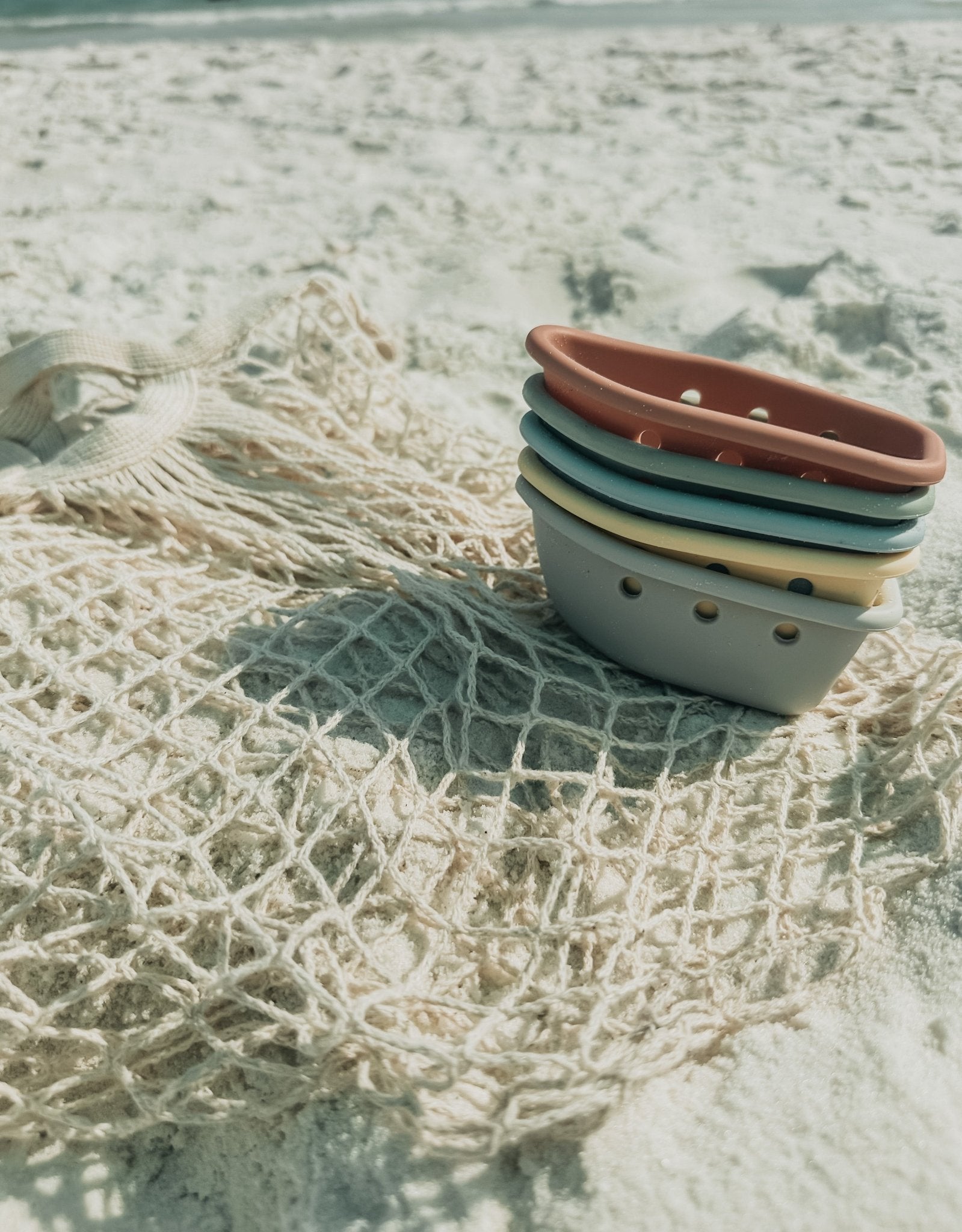 noüka Stacking Boats - Moon Set (Sold in Case of 2, Qty of 1=2 products) - MAIGHAN DISTRIBUTION CANADA