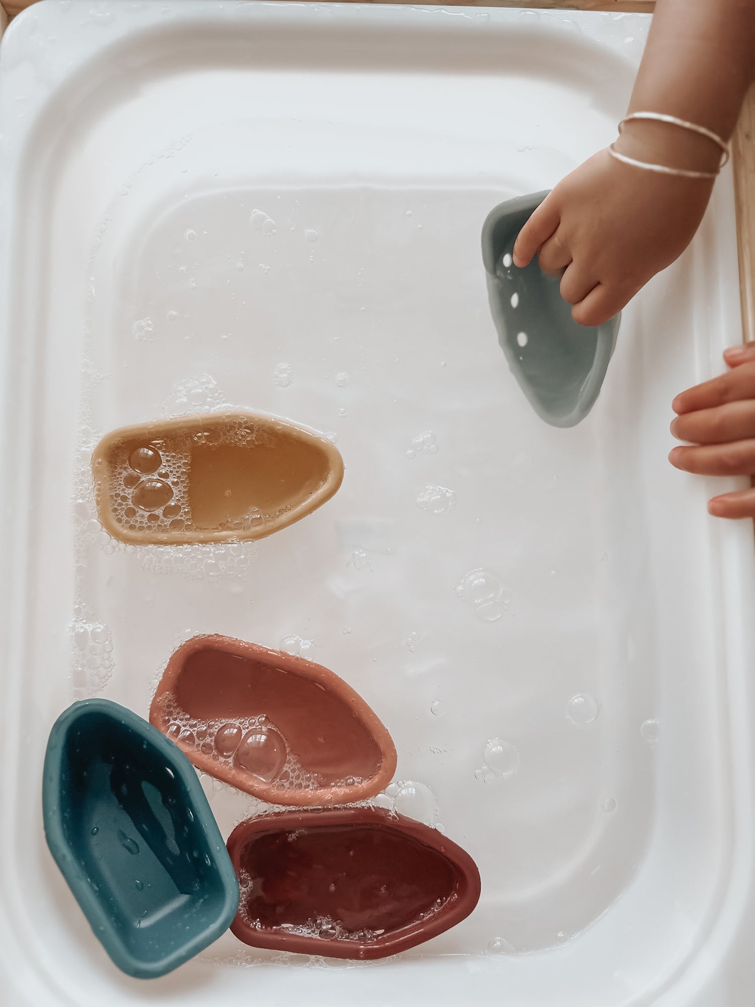 noüka Stacking Boats - Moon Set (Sold in Case of 2, Qty of 1=2 products) - MAIGHAN DISTRIBUTION CANADA