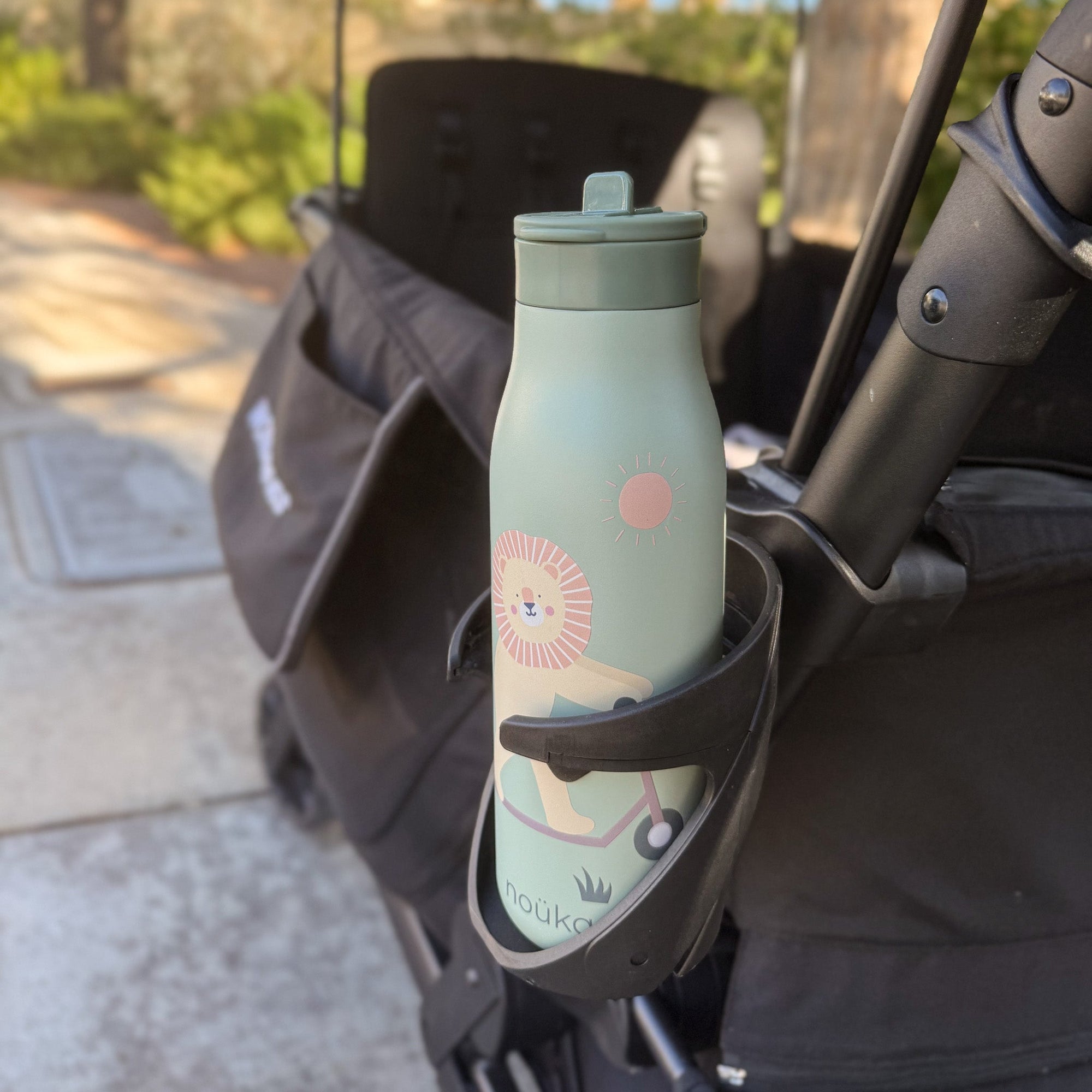 noüka Stainless Steel Drinking Bottle 16 Oz Daisy Collection - Pip - The Rabbit (Min. of 2 PK, Multiples of 2 PK) - MAIGHAN DISTRIBUTION CANADA