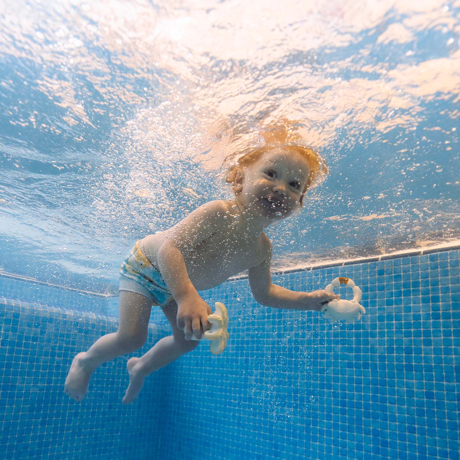 Oli & Carol Sharon the Crab Bath Toy By BigStuffed (Min. of 2 PK, multiples of 2 PK) - MAIGHAN DISTRIBUTION CANADA