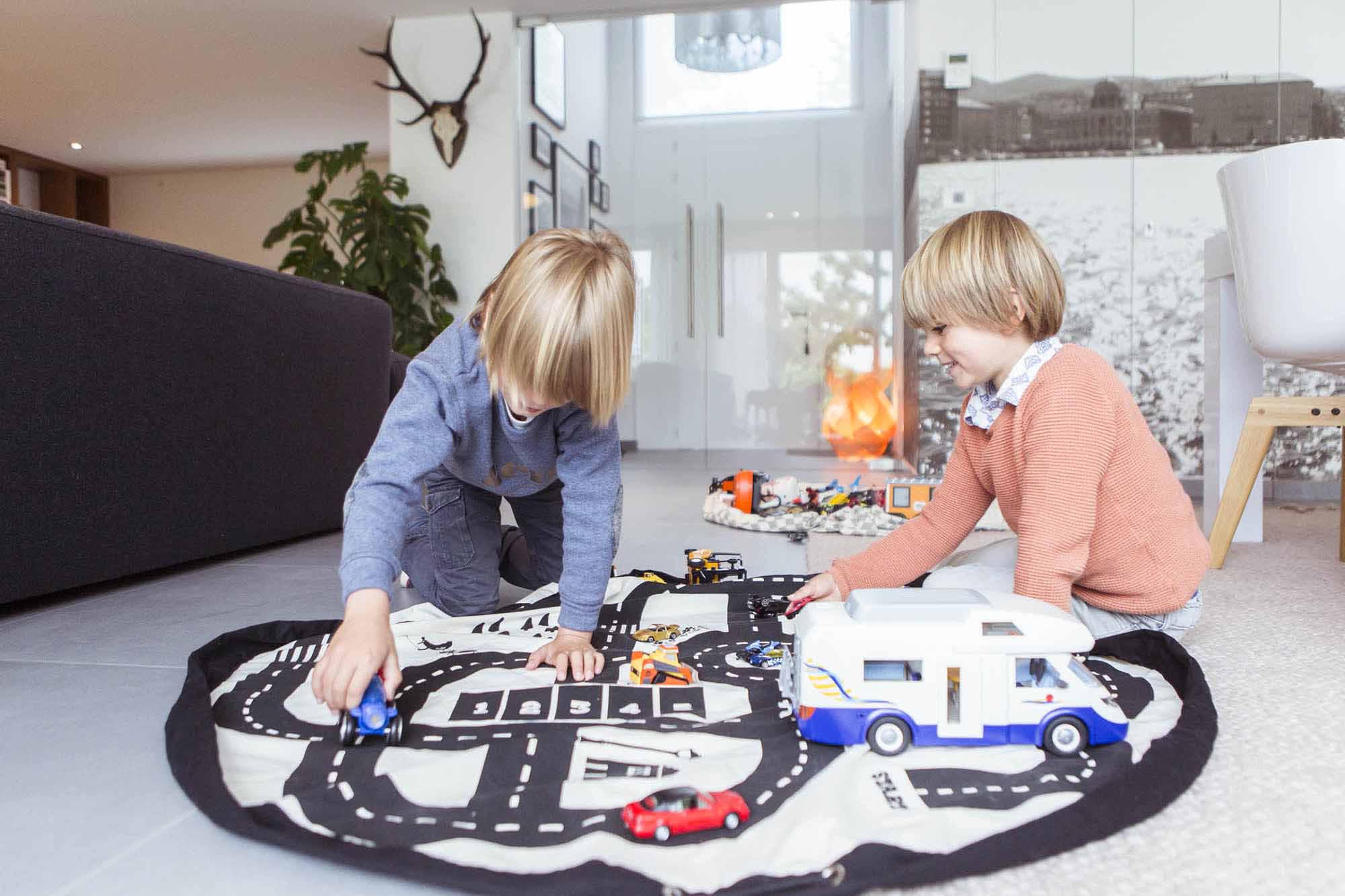 Play&amp;Go Roadmap/thunderbolt original playmat &amp; toy bag (Min of 1, multiples of 1) - MAIGHAN DISTRIBUTION CANADA