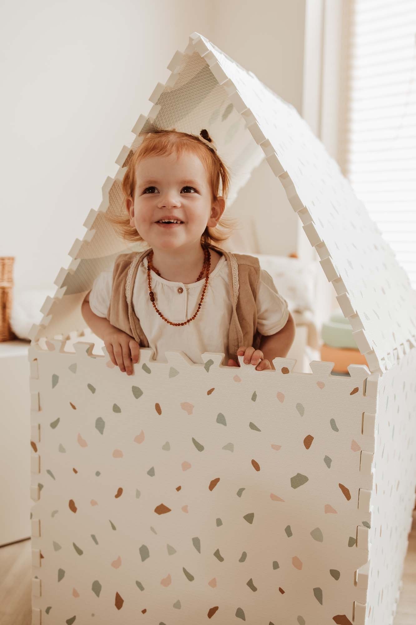 Play&amp;Go Tiloo EEVAA Puzzlemat, Storage box &amp; Mini house - Village (Min of 1, multiples of 1) - MAIGHAN DISTRIBUTION CANADA