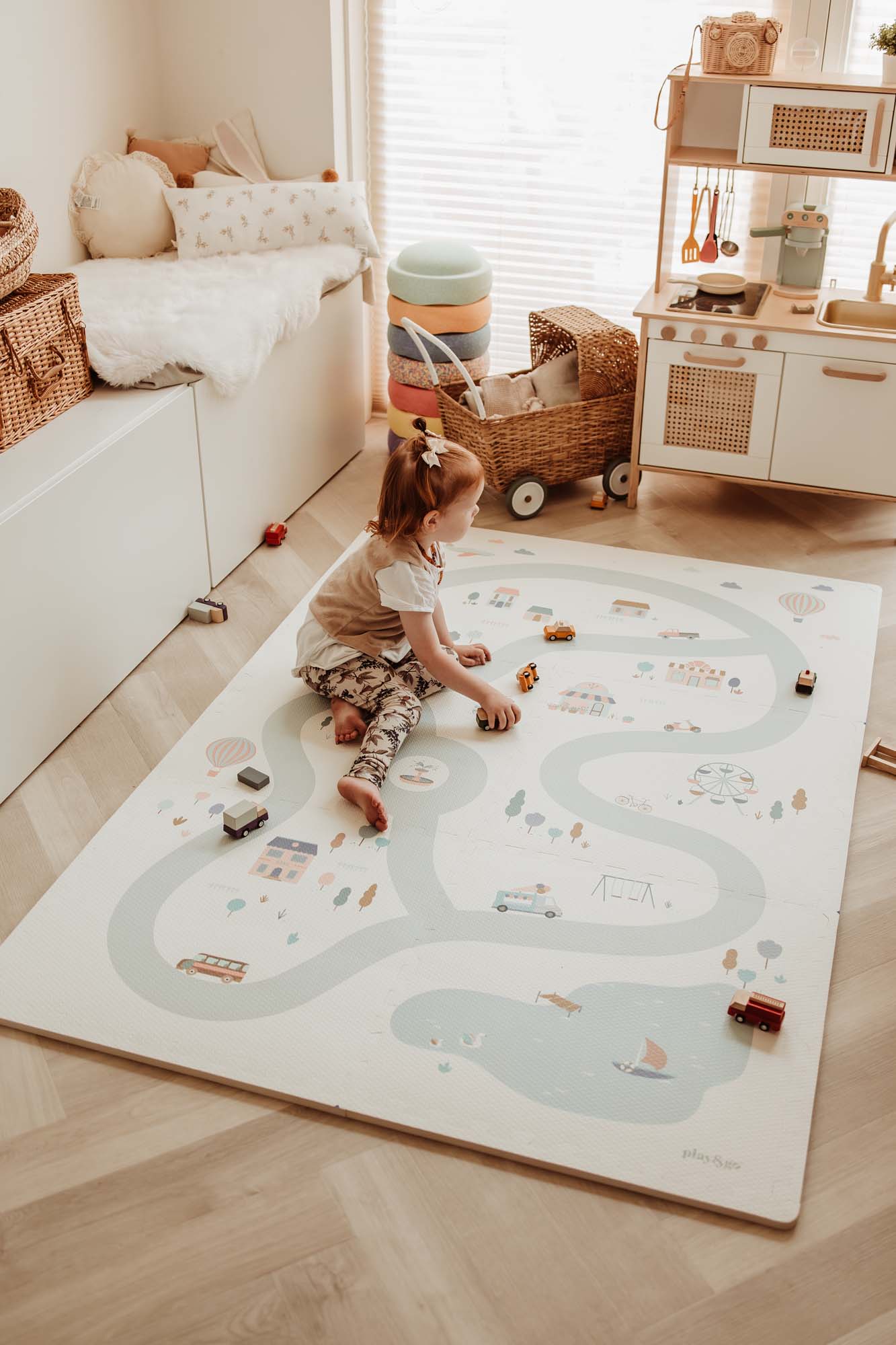 Play&amp;Go Tiloo EEVAA Puzzlemat, Storage box &amp; Mini house - Village (Min of 1, multiples of 1) - MAIGHAN DISTRIBUTION CANADA