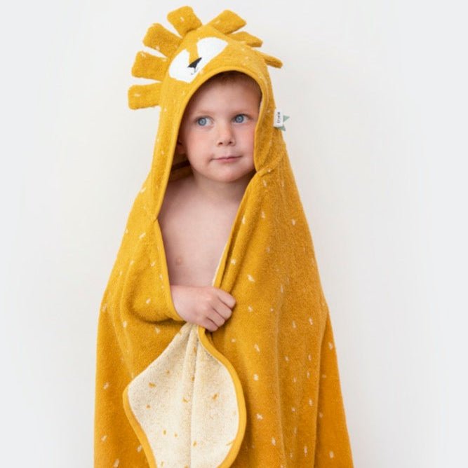 Trixie Hooded towel | 75x75cm - Mr. Lion (Min. of 2 PK, multiples of 2 PK) - MAIGHAN DISTRIBUTION CANADA