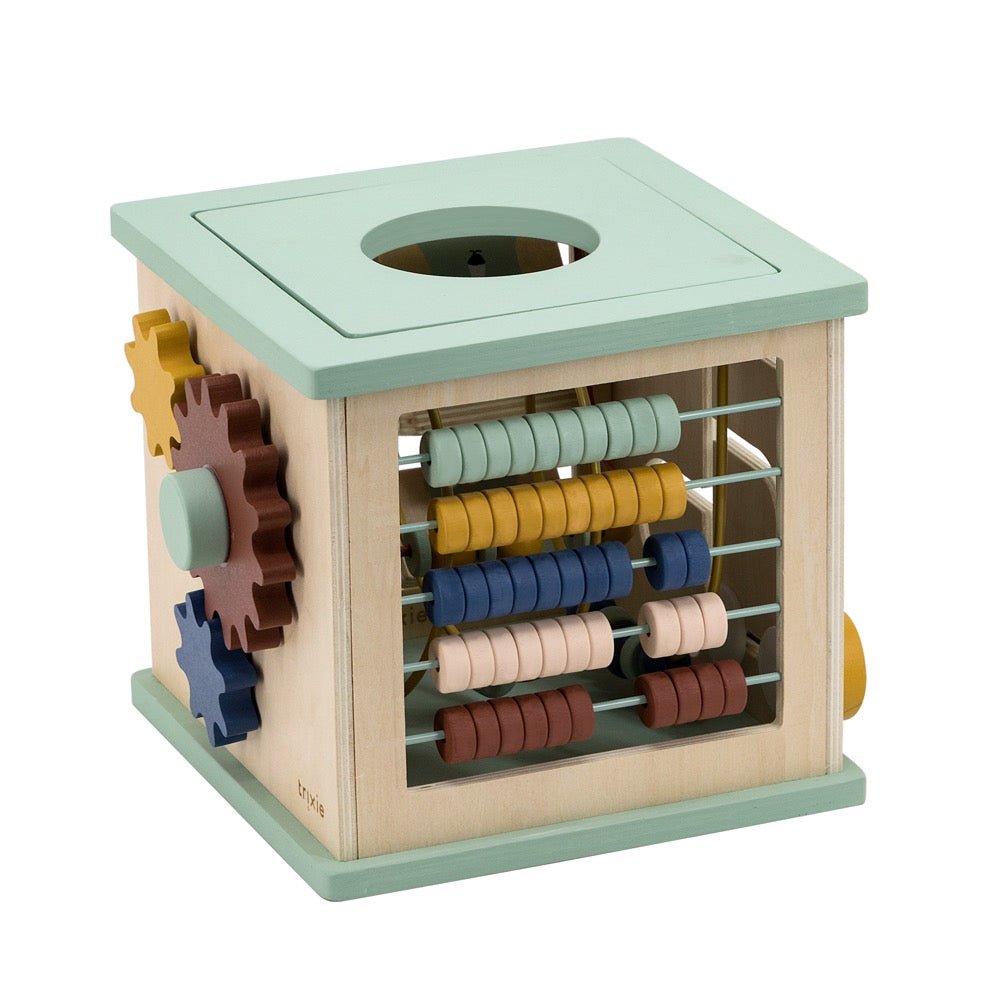 Trixie Wooden 5 - in - 1 activity cube (Min. of 2 PK, multiples of 2 PK) - MAIGHAN DISTRIBUTION CANADA