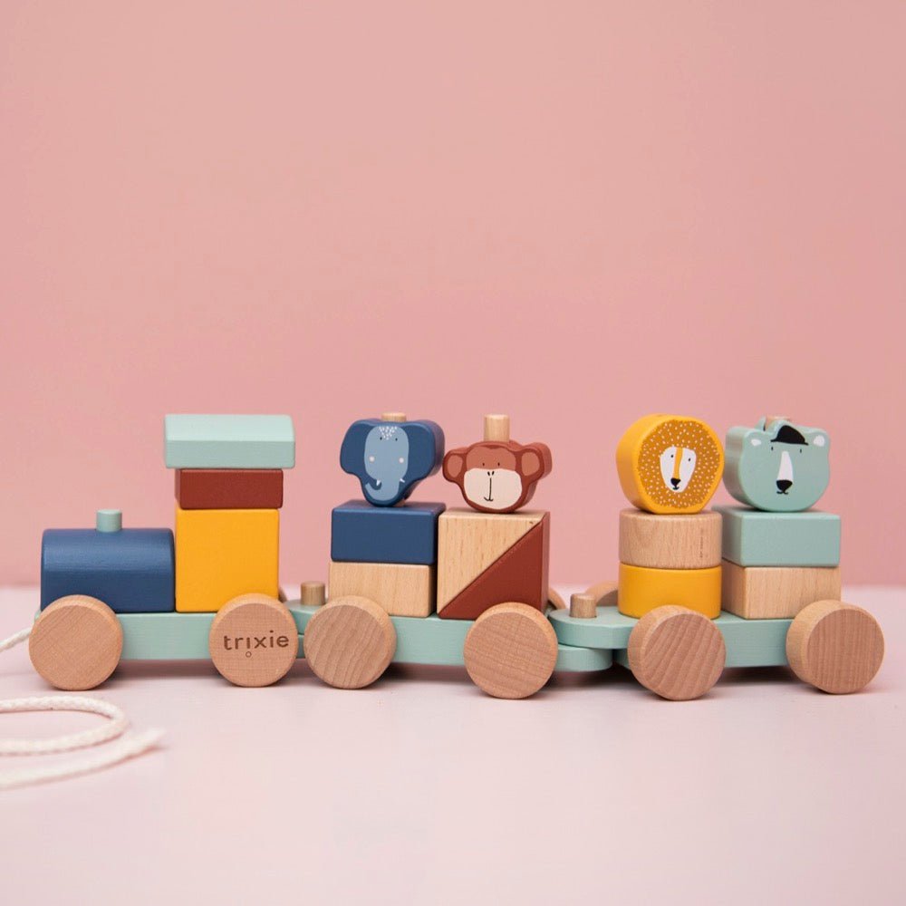 Trixie Wooden animal train (Min. of 3 PK, multiples of 3 PK) - MAIGHAN DISTRIBUTION CANADA