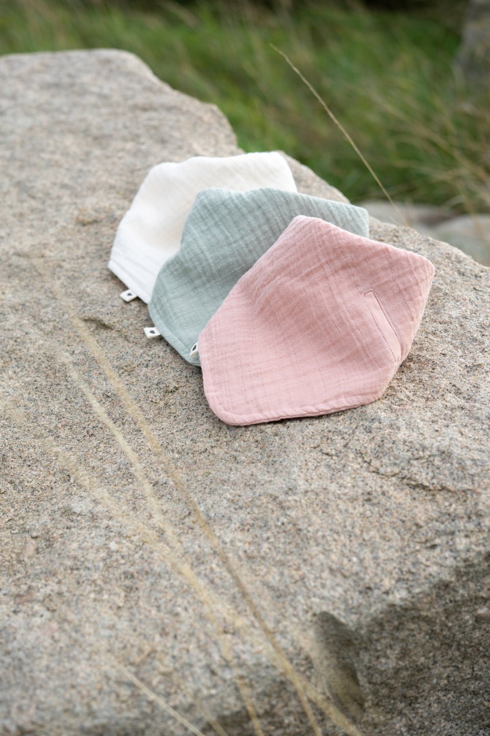 BIBS Bandana Bib Ivory ONE SIZE (Min. of 2 PK , multiples of 2 PK) - MAIGHAN DISTRIBUTION CANADA