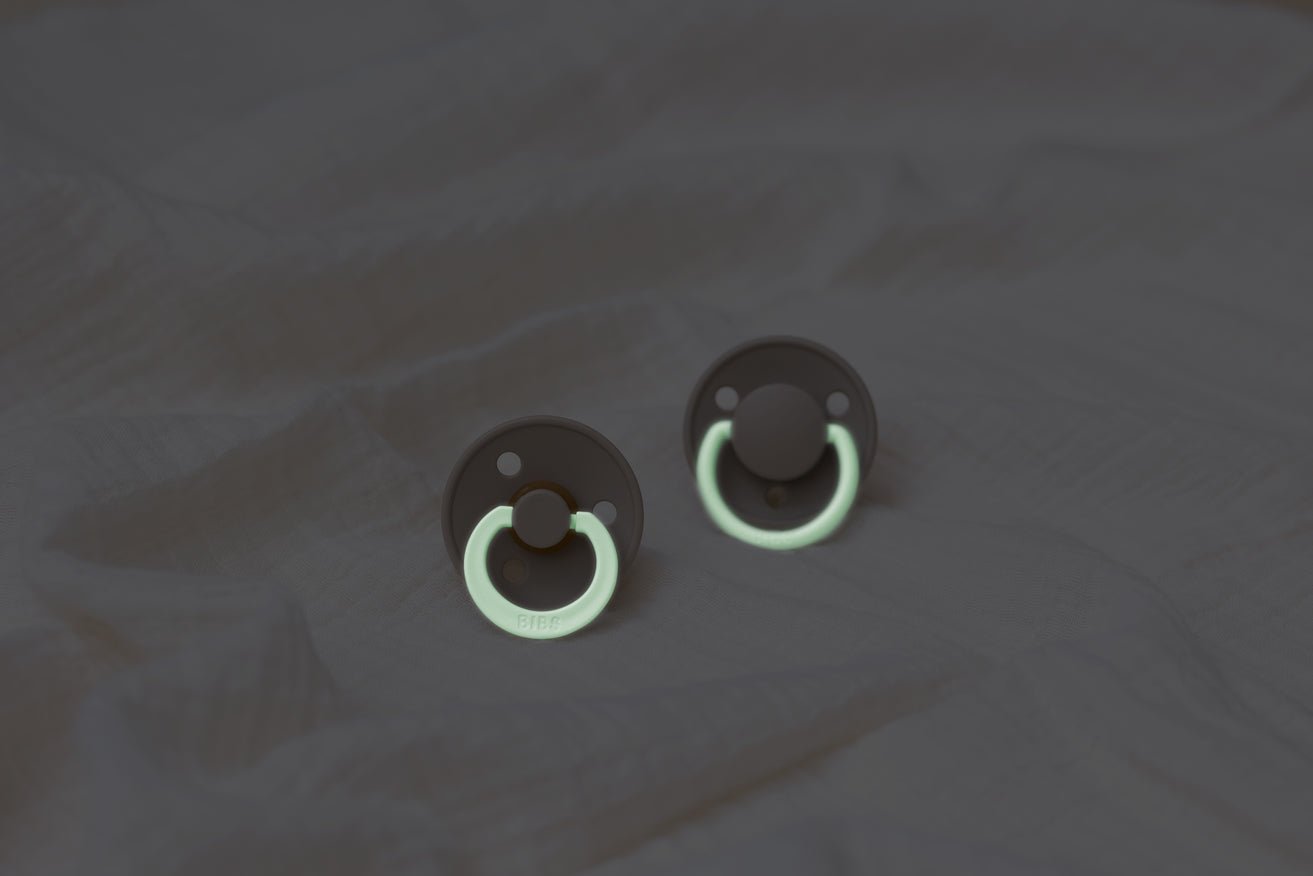 BIBS Pacifier Original COLOUR Latex 2 PK Blush GLOW / Vanilla GLOW (Min. of 2 PK, multiples of 2 PK) - MAIGHAN DISTRIBUTION CANADA