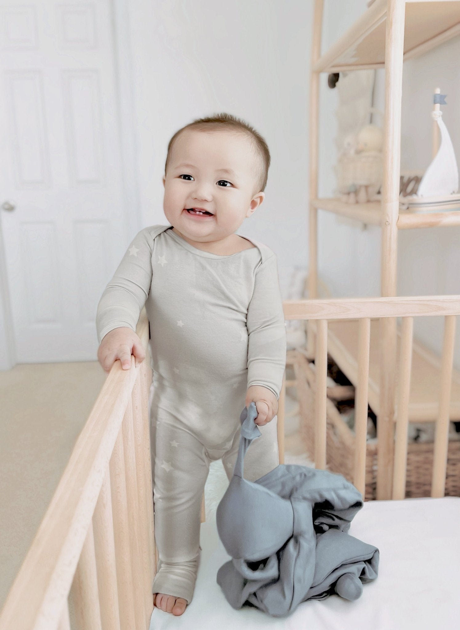 günamüna Convertible Footie Moons & Stars (Min. of 2, multiples of 2) - MAIGHAN DISTRIBUTION CANADA