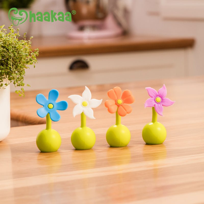 Haakaa Breast Pump Flower Stopper Blue(Min. of 2 , multiples of 2) - MAIGHAN DISTRIBUTION CANADA