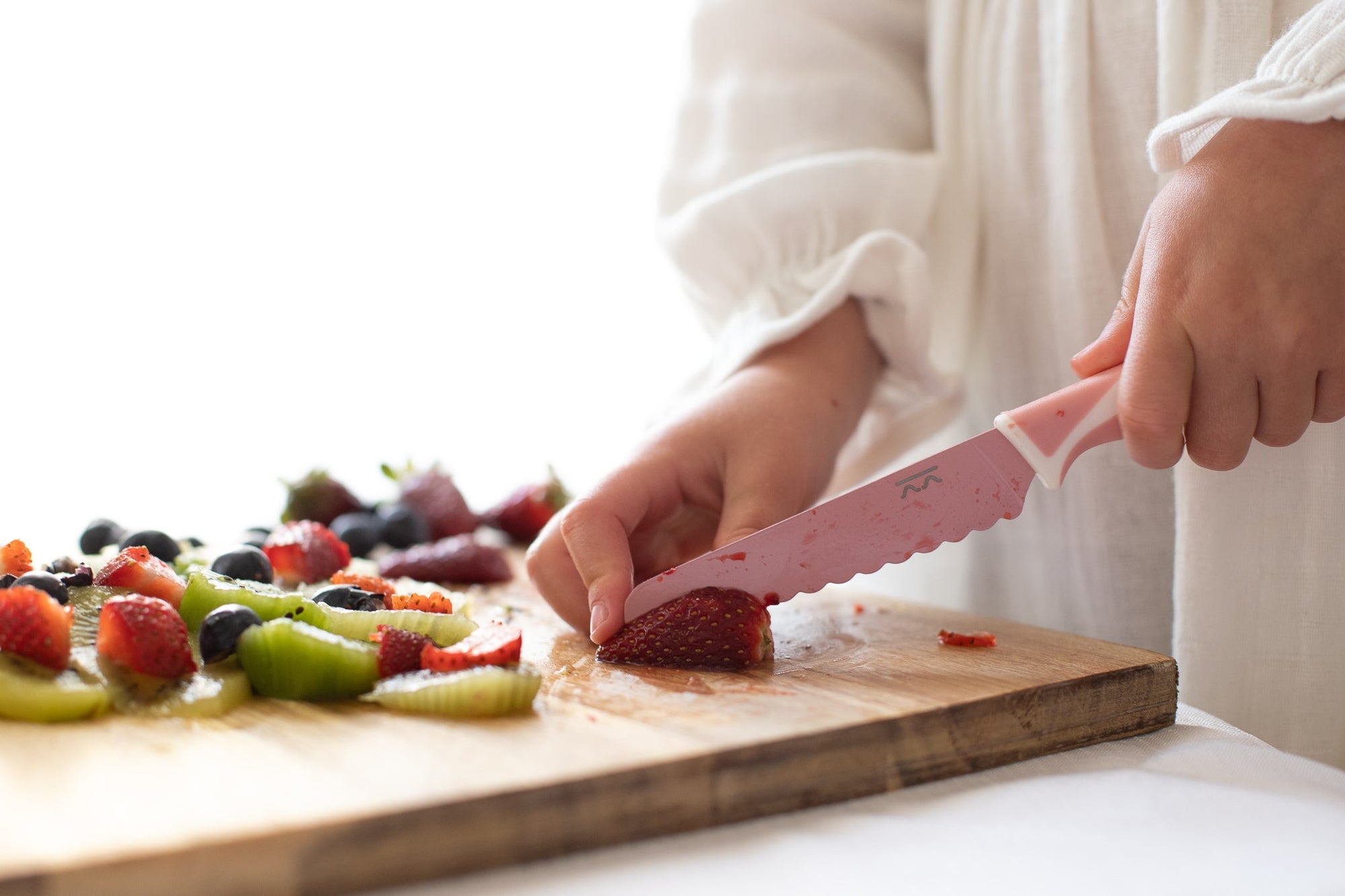 Kiddikutter Child Safe Knife Pink Blush (Min. of 2 PK, multiples of 2 PK) - MAIGHAN DISTRIBUTION CANADA