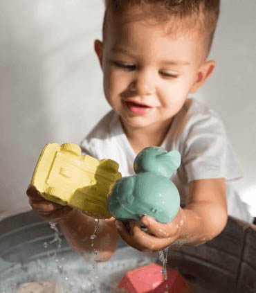 Oli & Carol Small Ducks Monochrome Mint (Min. of 2 PK, multiples of 2 PK) - MAIGHAN DISTRIBUTION CANADA