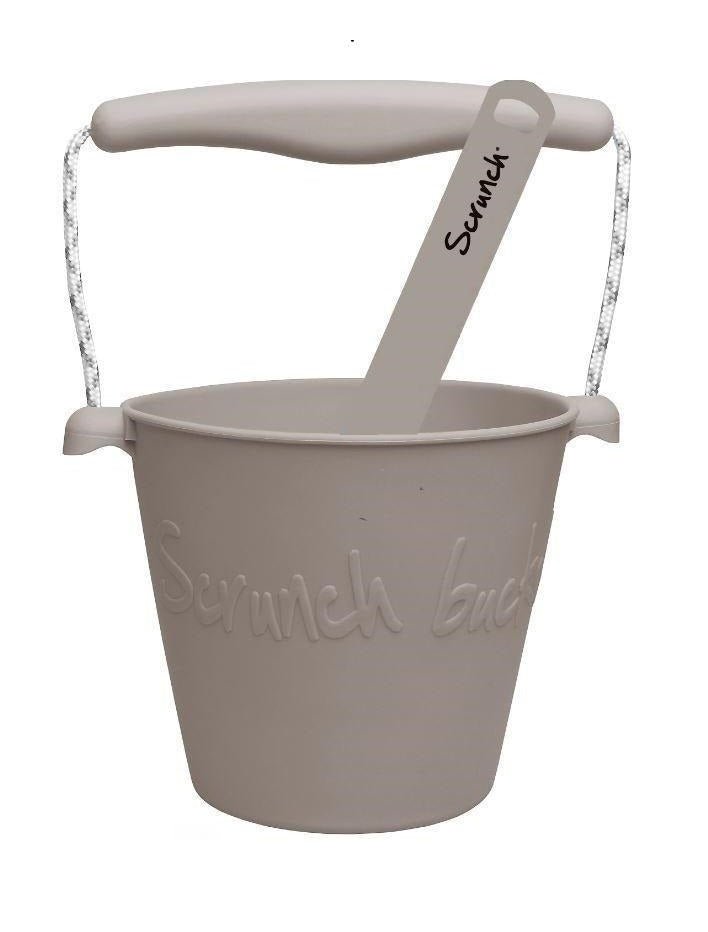 Scrunch Bucket and Spade Warm Grey (Min. of 2, multiples of 2) - MAIGHAN DISTRIBUTION CANADA